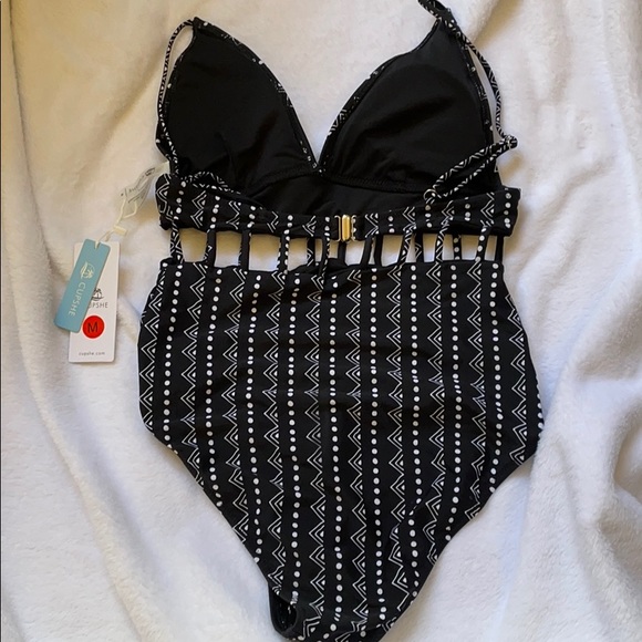 Swimsuit (NEW) - Picture 2 of 6
